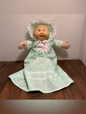 Cabbage Patch Doll Newborn Green Eyes Bald Hairless #3 Head Vintage 1985
